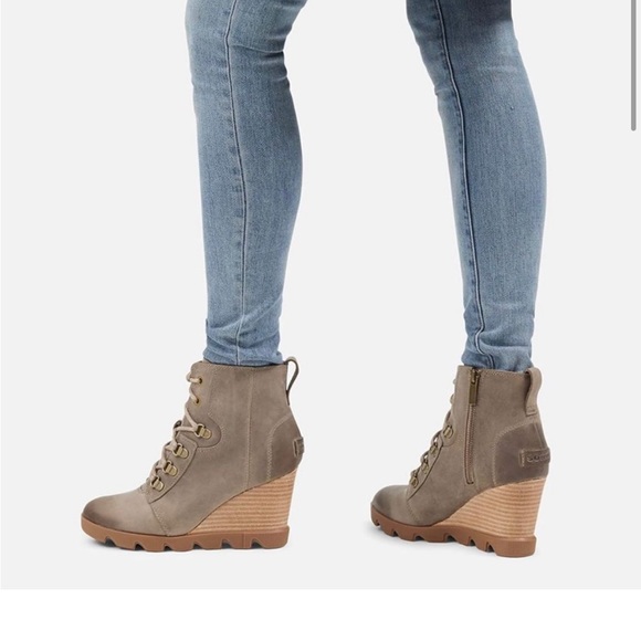 New SOREL Women's Joan Uptown Lace Bootie — Waterproof Leather Wedge Boots Khaki - Picture 1 of 4